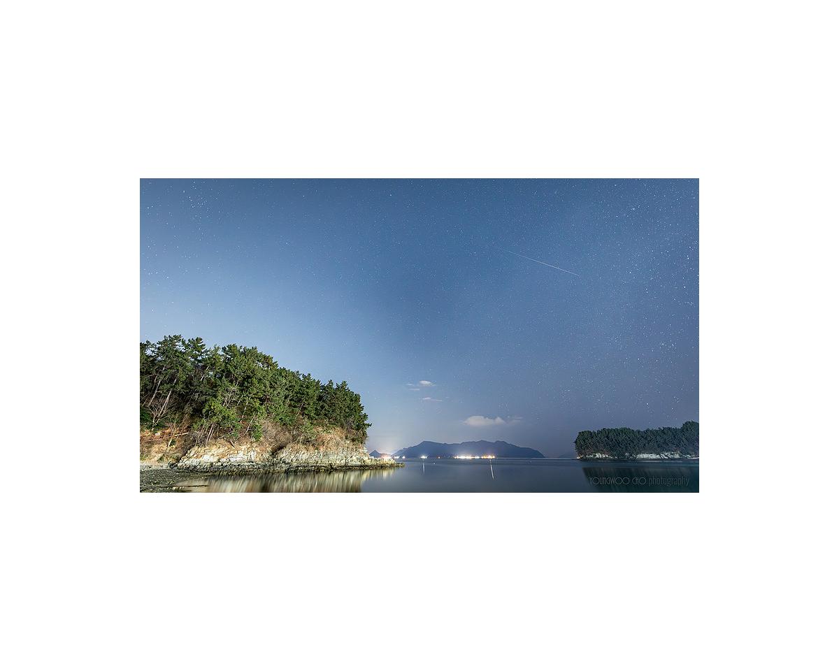 겨울 바닷가 밤하늘 (ft. 사분의...